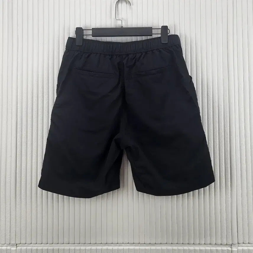 [BUNJANG] Uniqlo Nylon Gear Shorts / [S]유니클로 나일론 기어 쇼츠팬츠