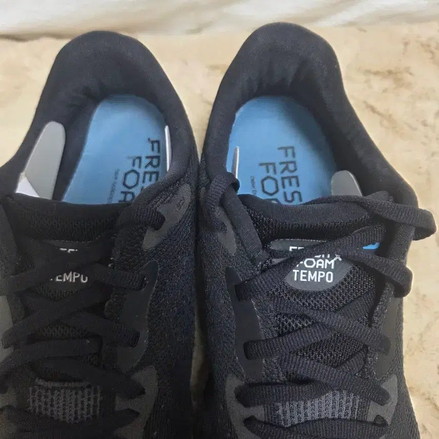 [BUNJANG] New Balance 275 Size Sneakers / 뉴발란스 275사이즈