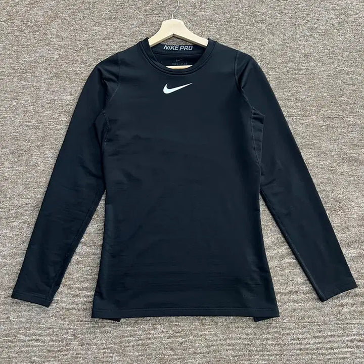[SOLD OUT] 나이키 드라이핏 컴프레션 긴팔 L사이즈