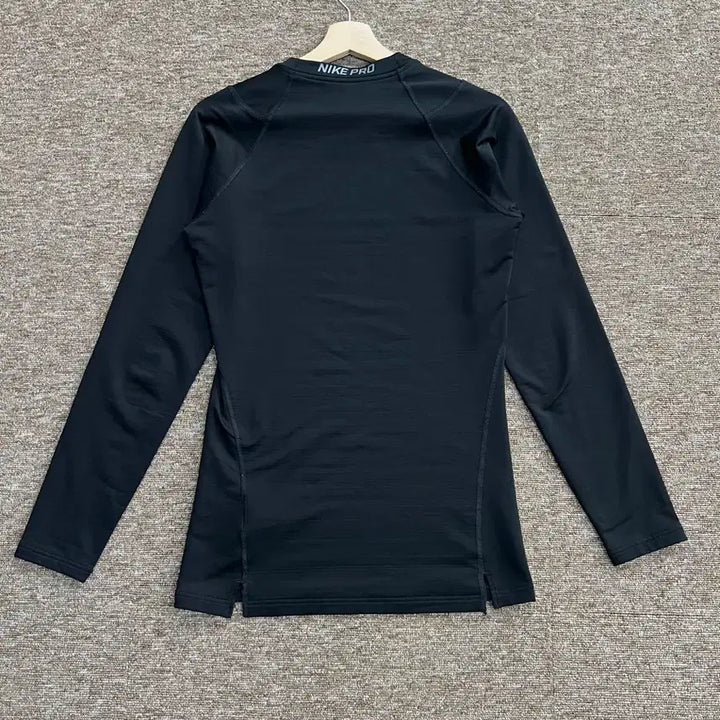 [SOLD OUT] 나이키 드라이핏 컴프레션 긴팔 L사이즈