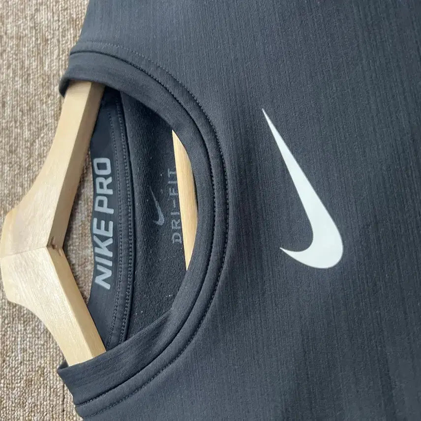 [SOLD OUT] 나이키 드라이핏 컴프레션 긴팔 L사이즈
