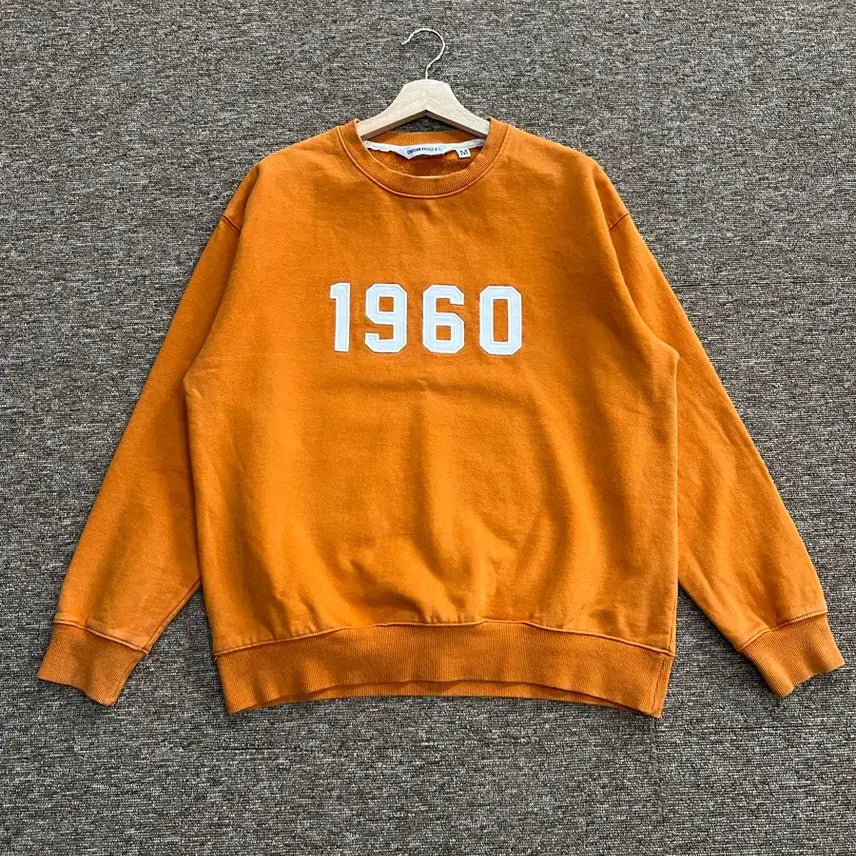 [BUNJANG] Uniform Bridge 1960 Crewneck Orange M / 유니폼브릿지 1960 맨투맨 오렌지 M