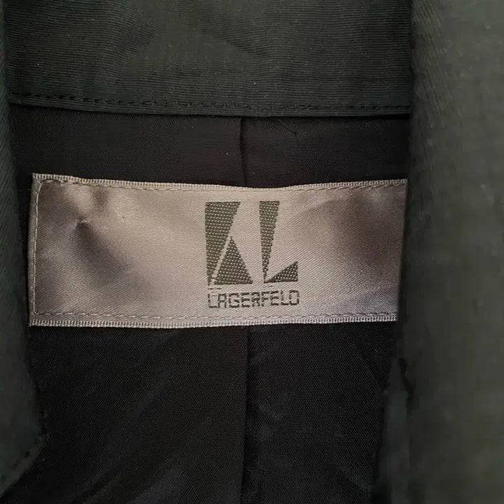 [BUNJANG] Karl Lagerfeld Patterned Jacket / (36) 칼라거펠트 절개 패턴 자켓