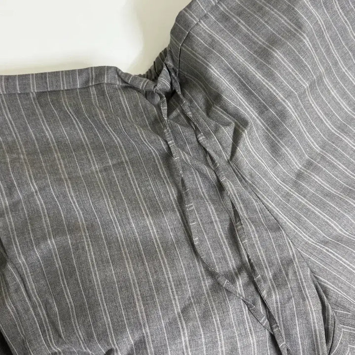 [BUNJANG] ribbonbit Cliff Gray Stripe Pants / 리본빛 ribbonbit cliff gray stripe pants