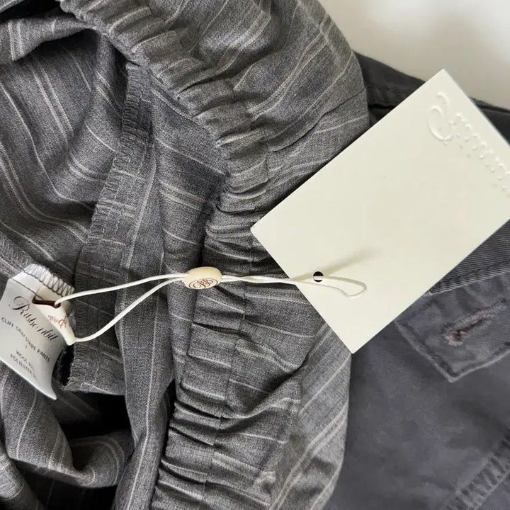 [BUNJANG] ribbonbit Cliff Gray Stripe Pants / 리본빛 ribbonbit cliff gray stripe pants