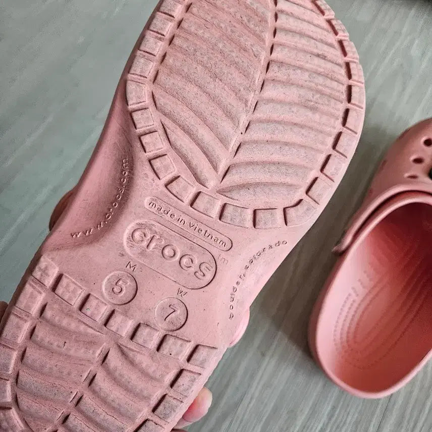 [BUNJANG] Crocs W7 Pink Sandals / 크록스 샌들 W7