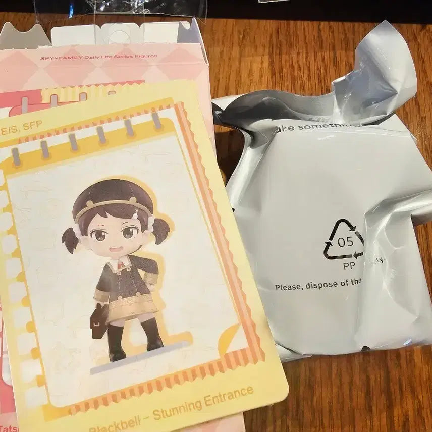 [BUNJANG] Spy x Family Becky Figure (Pop Mart) / 스파이패밀리 팝마트 베키 피규어팝니다 비닐미개봉