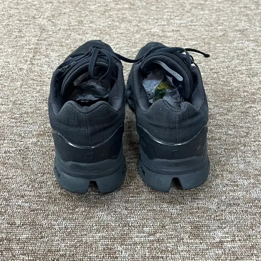 [SOLD OUT] 온러닝 클라우드 스트라터스 러닝화 275