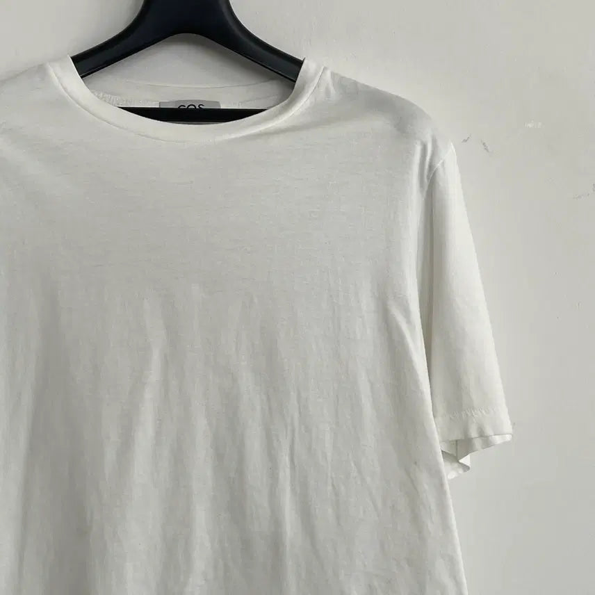 [BUNJANG] COS White Round Neck Short Sleeve T-Shirt Size S (95-100) / 코스 S,95-100 화이트 라운드넥 반팔 티셔츠