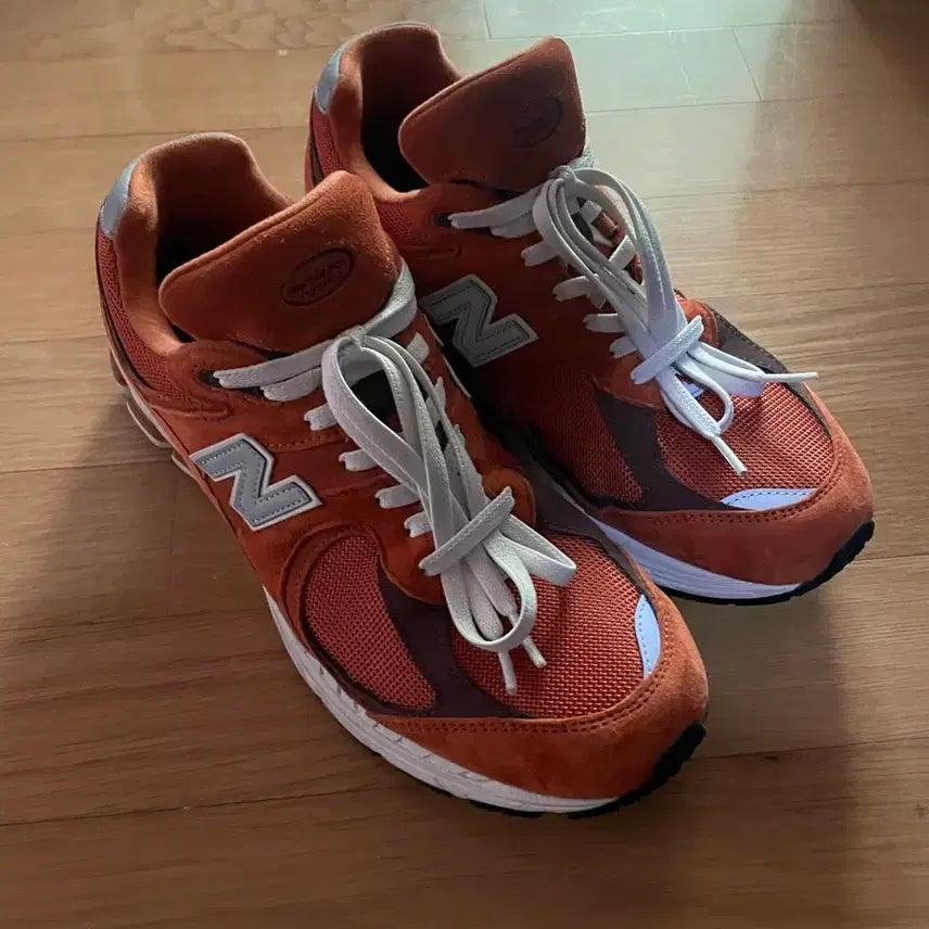 [BUNJANG] New Balance 2002R Rust Oxide Sneakers / 뉴발란스 2002R 러스트 옥사이드 290