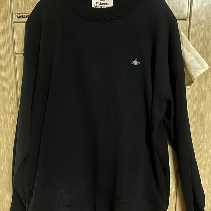 [SOLD OUT] 비비안웨스트우드 니트, 블랙