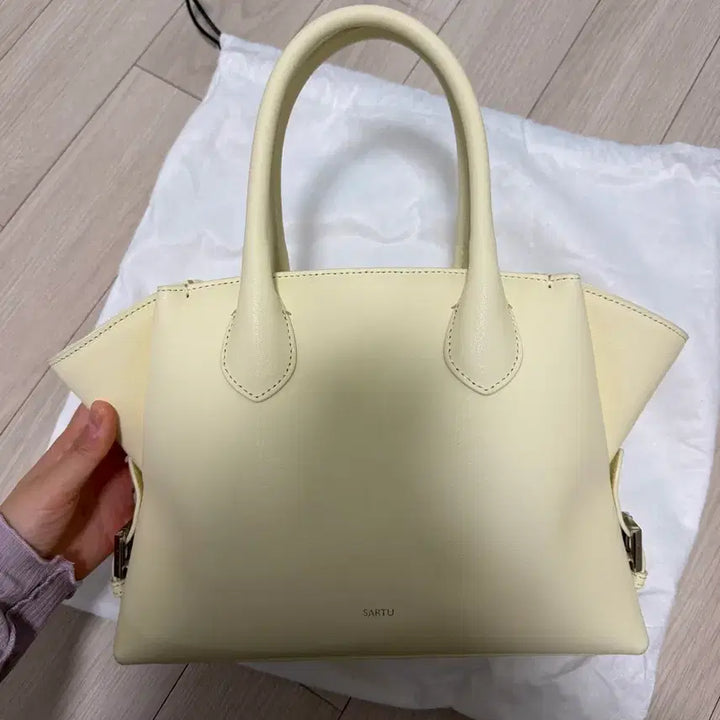 [SOLD OUT] 사르투 타이 토트백