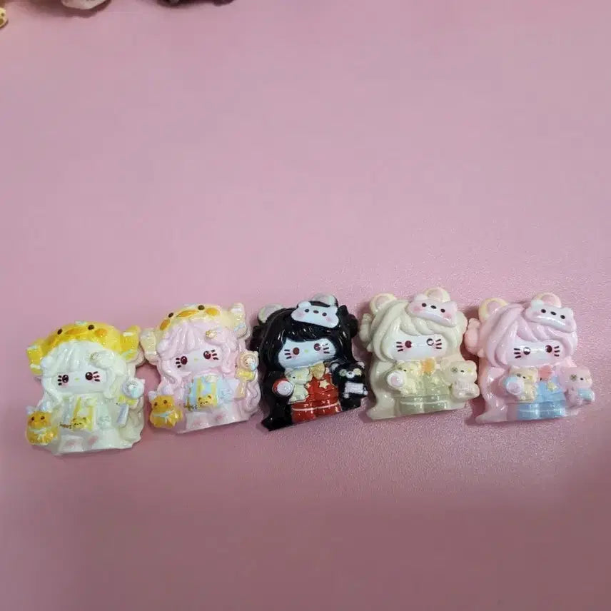 [BUNJANG] Mini Figure Bundle Beaded Keychain / 피규어 일괄 미니피규어 비즈 키링