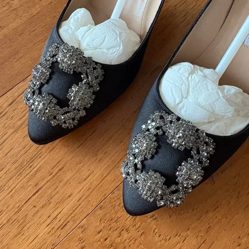 [BUNJANG] Manolo Blahnik Hangisi Satin Pumps Black Size 36 / 마놀로블라닉 한기시 새틴 블랙 사이즈 36