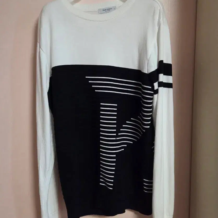 [BUNJANG] Palm Springs Color Block Knit Sweater / 팜스프링스 화이트/블랙 배색 니트