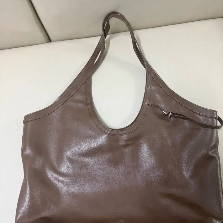 [SOLD OUT] 파인드카푸어 루미 숄더백 브라운
