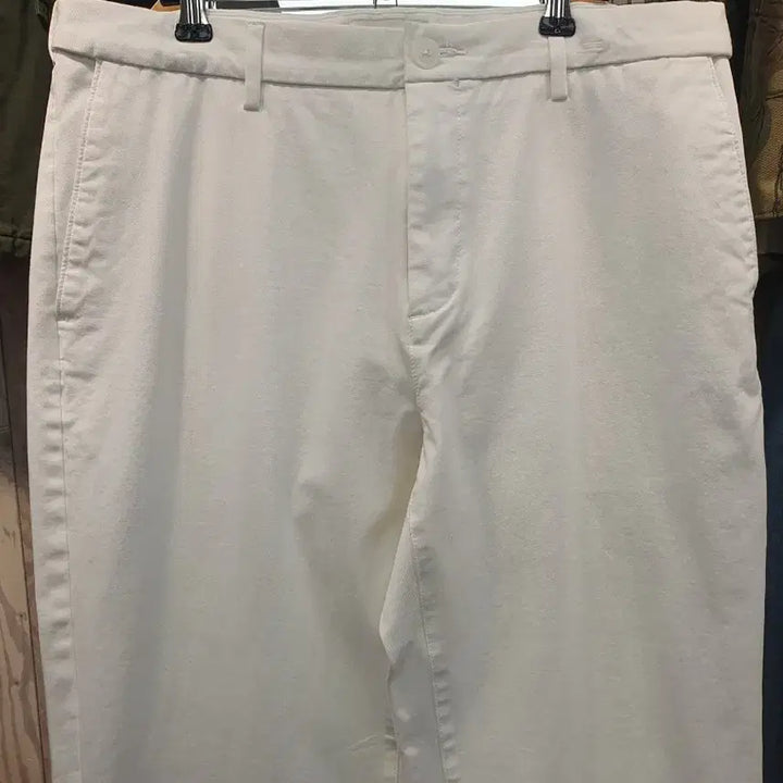[BUNJANG] Giordano White Cotton Pants with Stretch Banding / [드라이완료] 지오다노 밴딩 코튼 팬츠 화이트 (상태최상/34내외)
