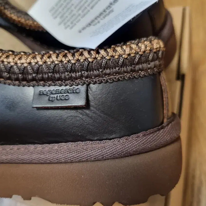 [SOLD OUT] 어그 UGG 레더 타스만 슬리퍼 7사이즈 240