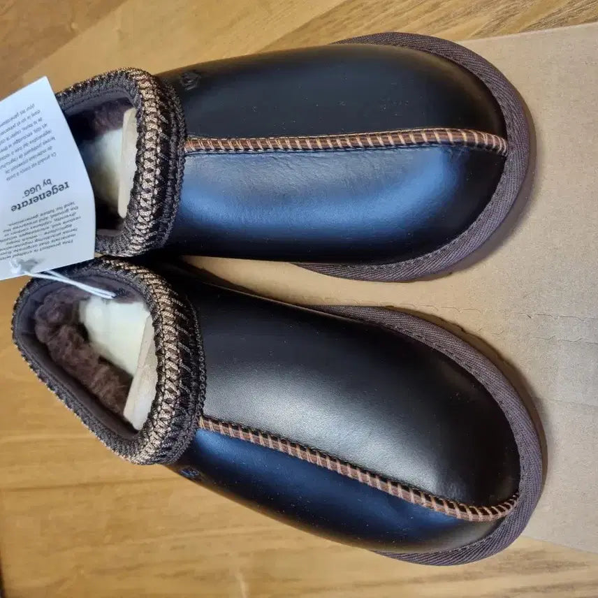 [SOLD OUT] 어그 UGG 레더 타스만 슬리퍼 7사이즈 240