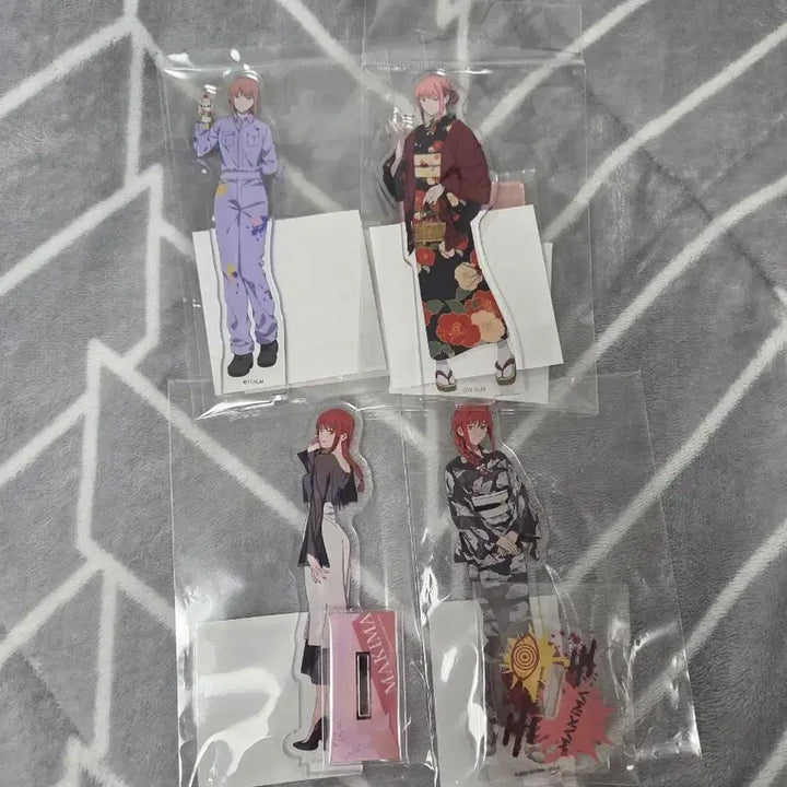 [SOLD OUT] 마키마 아크릴 스탠드 (새상품)