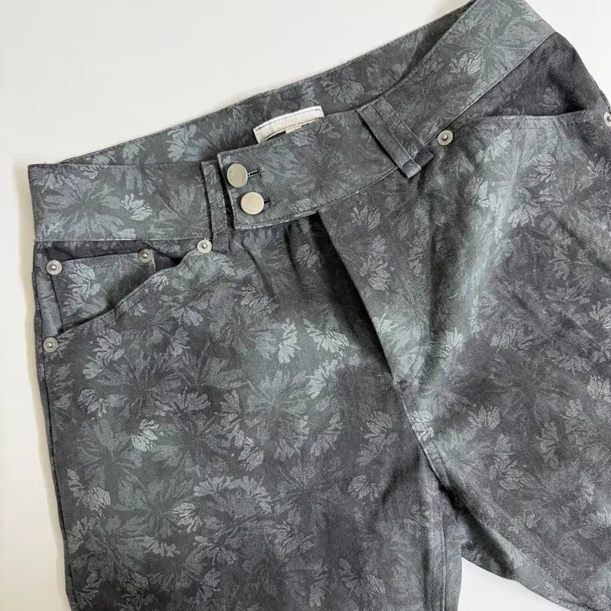 [SOLD OUT] ordes 오데스 MERRY FLORAL FLARE PANTS