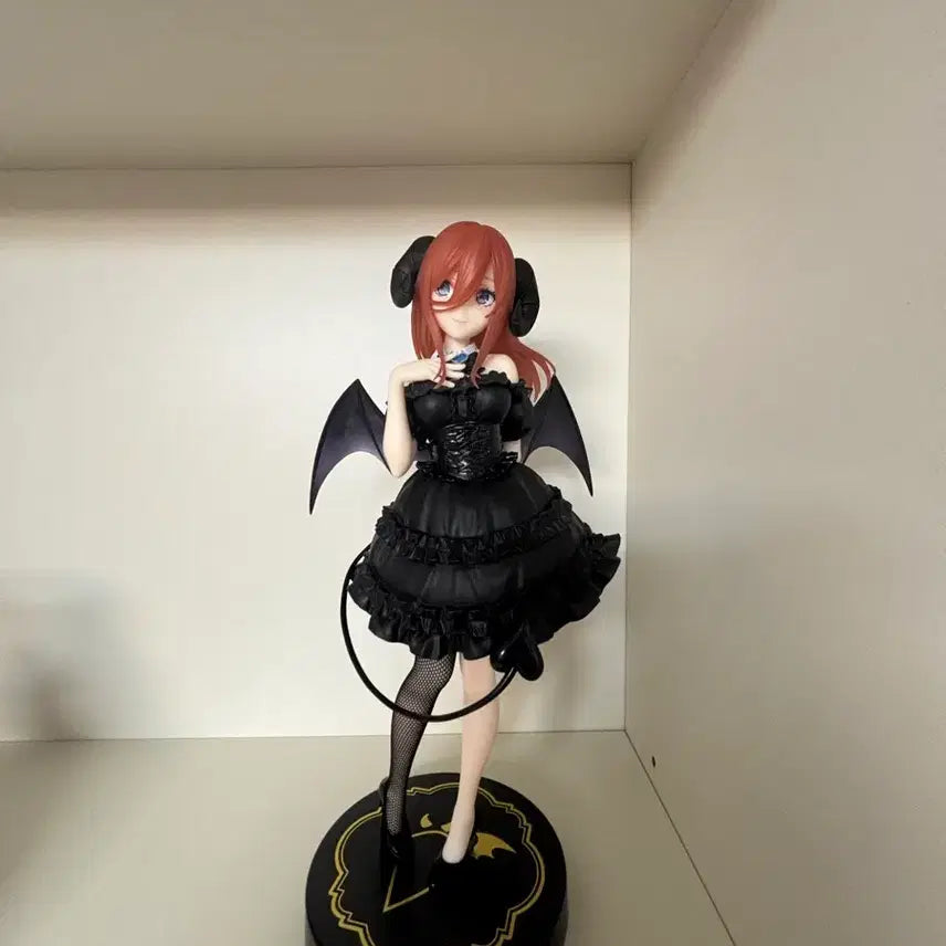 [BUNJANG] Nakano Miku Figure / 나카노 미쿠 피규어