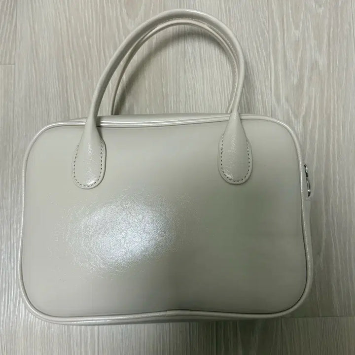 [BUNJANG] NIEEH Square Bag Cream Color / 니히 스퀘어백 크림색 (풀박스)
