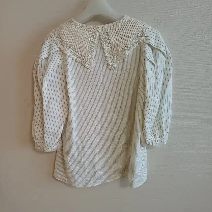 [SOLD OUT] 미착용 산드로 블라우스 판매합니다