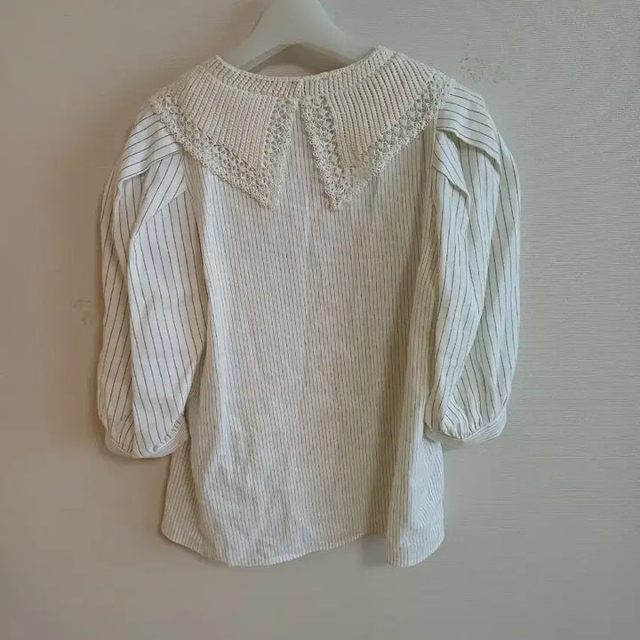 [SOLD OUT] 미착용 산드로 블라우스 판매합니다
