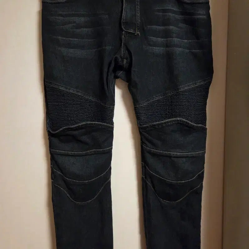 [SOLD OUT] KUSAI JICHE 블랙 워싱 바이커진