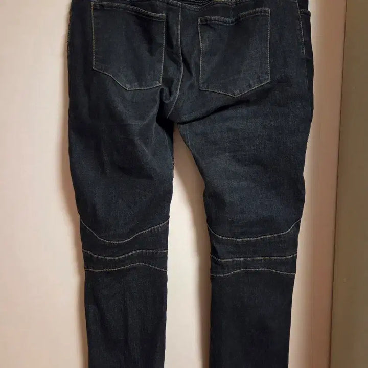 [SOLD OUT] KUSAI JICHE 블랙 워싱 바이커진