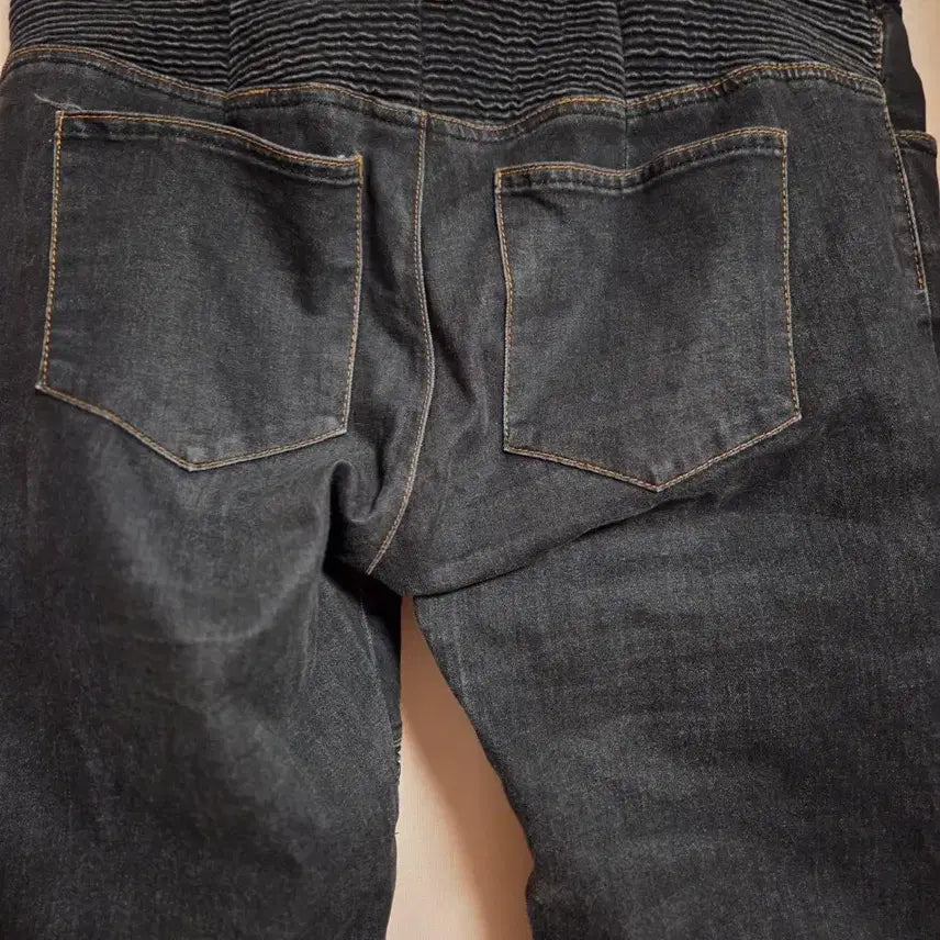 [SOLD OUT] KUSAI JICHE 블랙 워싱 바이커진