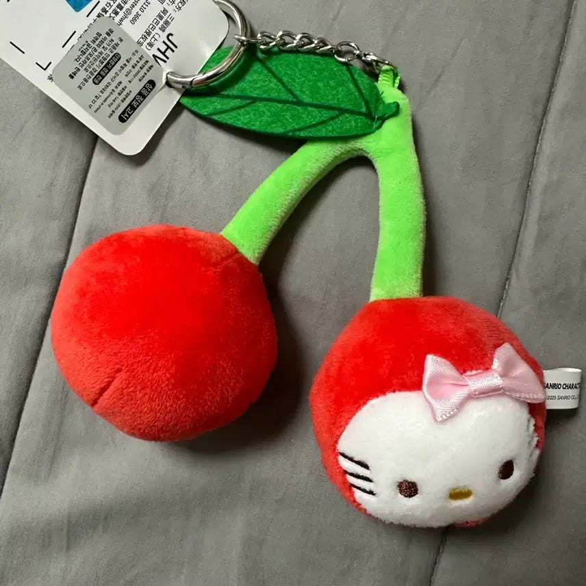 [BUNJANG] Sanrio Hello Kitty Cherry Keyring Doll / 산리오 헬로키티 체리 키링 인형