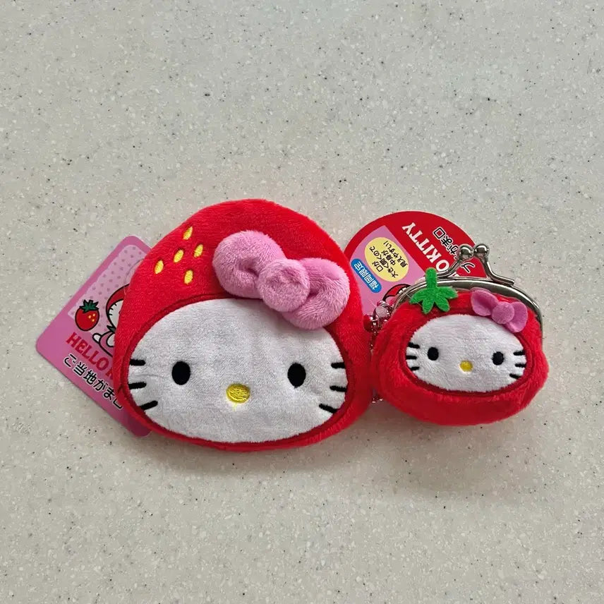 [SOLD OUT] [빠른처분] 고전키티 후쿠오카 한정 딸기지갑 세트