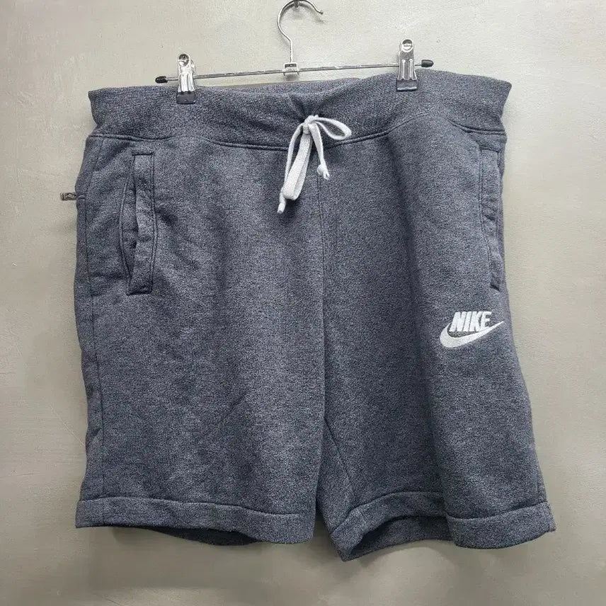 [SOLD OUT] 나이키 회색 반바지 트레이닝xl
