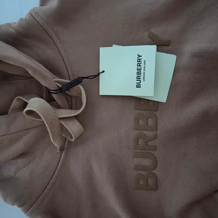 [BUNJANG] Burberry Hoodie Beige (Size 105) / [정품] 버버리 후드티(새상품,105)