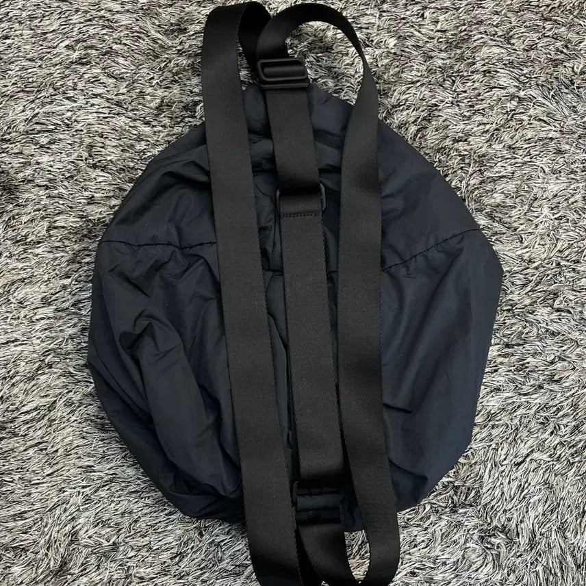 [BUNJANG] COS Sling Bag / COS 슬링백