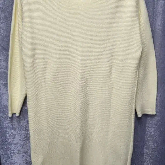 [BUNJANG] V-Neck Knit Long Dress - Light Yellow Butter Color / [FREE] 브이넥 니트 롱 원피스 / 연노랑 버터색