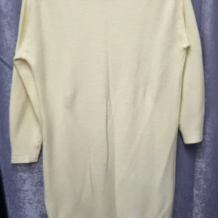 [BUNJANG] V-Neck Knit Long Dress - Light Yellow Butter Color / [FREE] 브이넥 니트 롱 원피스 / 연노랑 버터색