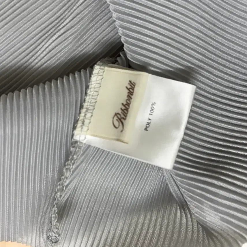 [SOLD OUT] 리본빛 ribbonbit 게티 집업 가디건