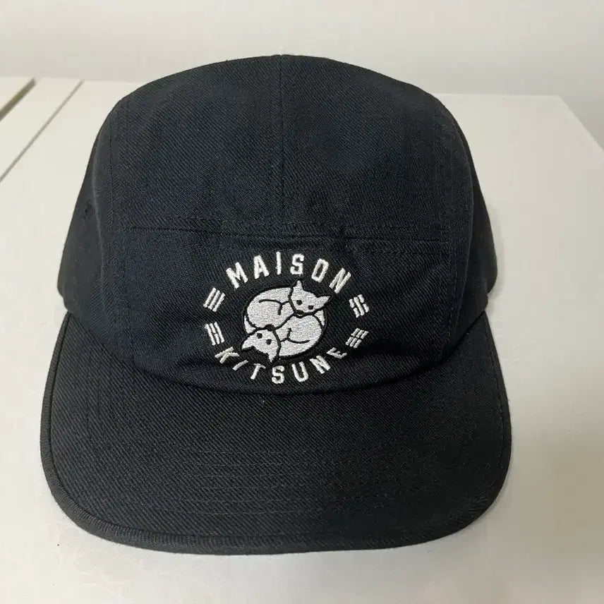 [SOLD OUT] 메종키츠네 건곤감리 캠프캡 블랙