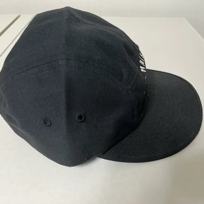 [SOLD OUT] 메종키츠네 건곤감리 캠프캡 블랙