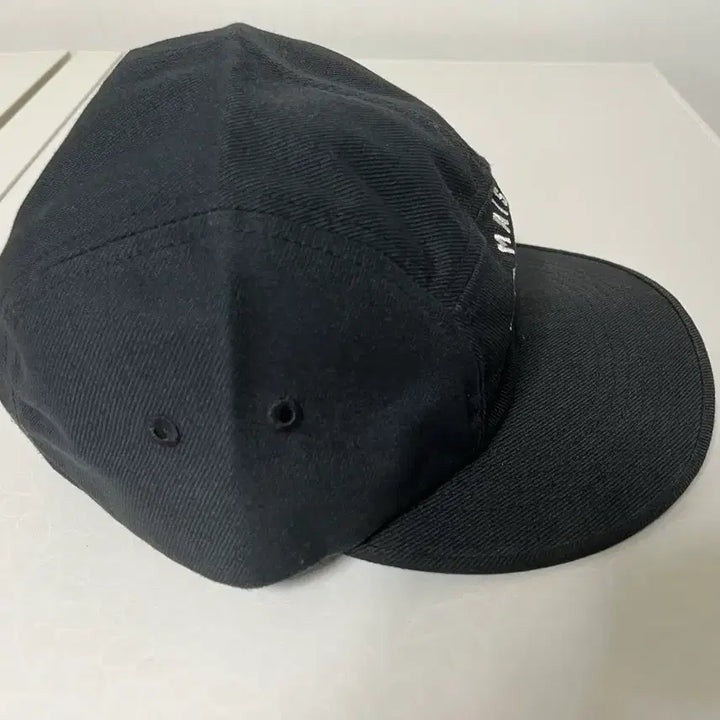 [SOLD OUT] 메종키츠네 건곤감리 캠프캡 블랙