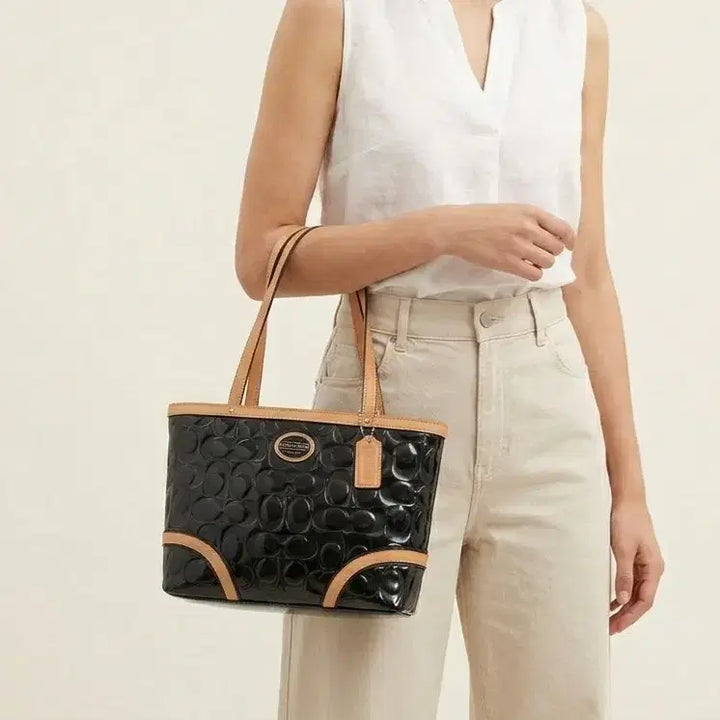 [BUNJANG] Coach Faye Embossed Enamel Tote Bag / 코치 페이트 엠보스드 에나멜 토트백