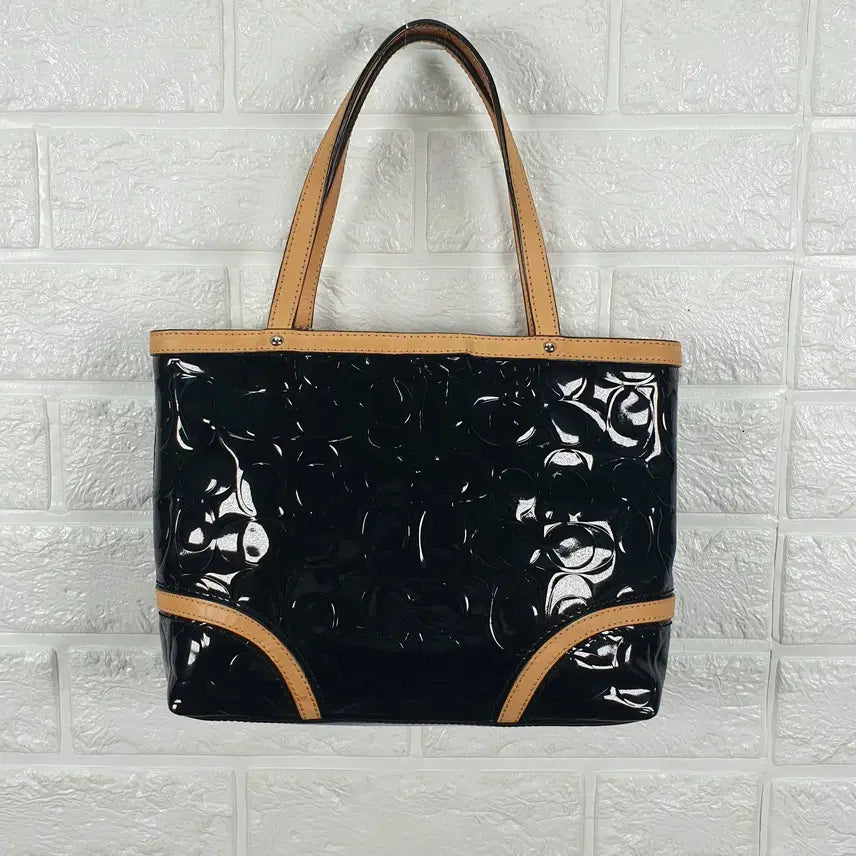 [BUNJANG] Coach Faye Embossed Enamel Tote Bag / 코치 페이트 엠보스드 에나멜 토트백