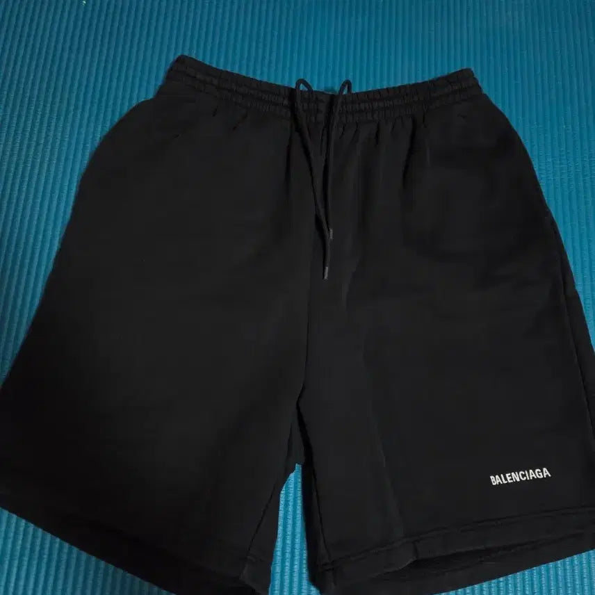[BUNJANG] Balenciaga Bermuda Shorts / 발렌시아가 반바지