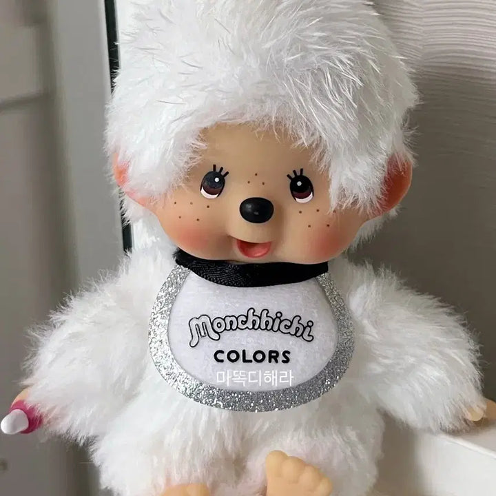 [SOLD OUT] 몬치치 컬러즈 화이트 팝니다