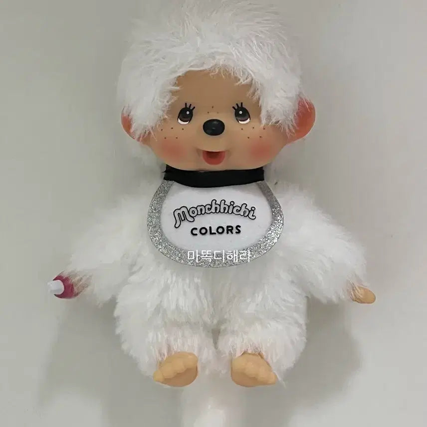 [SOLD OUT] 몬치치 컬러즈 화이트 팝니다