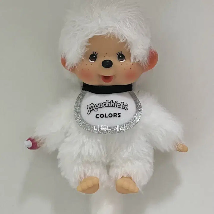 [SOLD OUT] 몬치치 컬러즈 화이트 팝니다