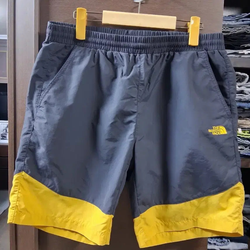 [BUNJANG] The North Face Colorblock Shorts / 노스페이스 회색/노랑 반바지(85)